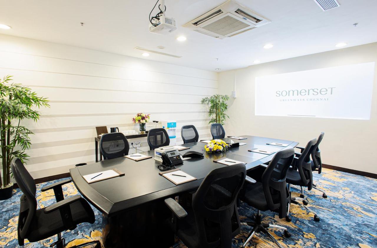 Somerset Greenways Apartment